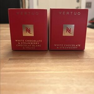 2x RARE 🍓🍓Nespresso Vertuo Red White Chocolate & Strawberry Sleeves